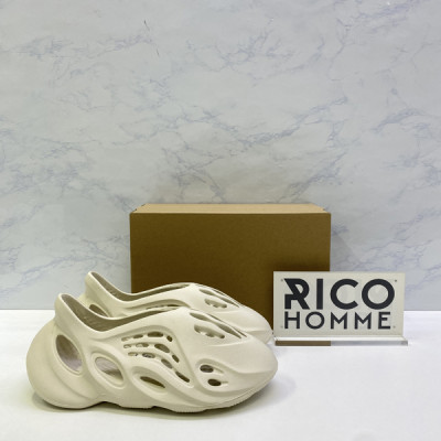 아D다스 2지 폼러너 샌드 (PREMIUM)