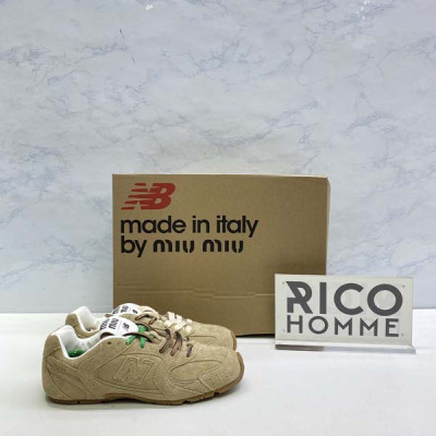 N.B X 미*미* 530 스웨이드 스니커즈