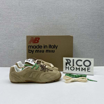 N.B X 미*미* 530 스웨이드 스니커즈