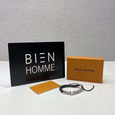 루이B통 MONOGRAM BEADS 그린원석 팔찌