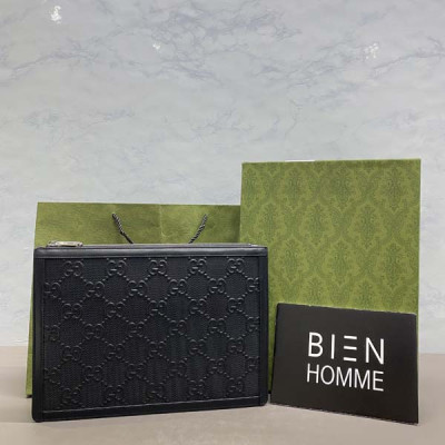 9찌 GG 엠보스 클러치