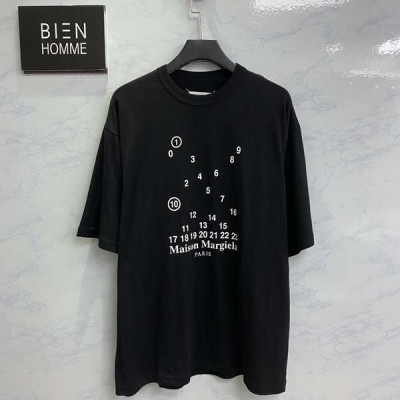 마르지L라 넘버 로고 마코 반팔 티셔츠 (PREMIUM)