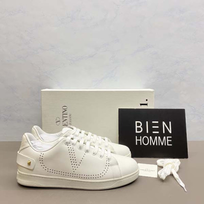 발렌T노 V로고 카프스킨 백네트 스니커즈 (4color)