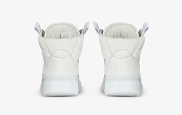 G방시 카프스킨 윙하이탑 스니커즈 화이트