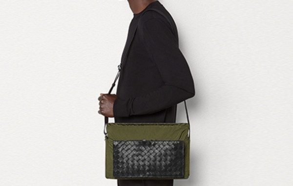 보*가 베*타 인트레치아토 램스킨 크로스백 (3color)