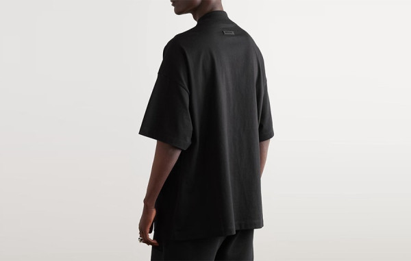 피5갓 X ESSE*TIALS 블랙로고 크루넥 반팔티셔츠 (HIGH QUALITY)