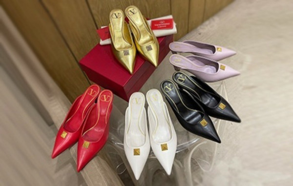 발렌T노 로만 스터드 뮬 (5color)