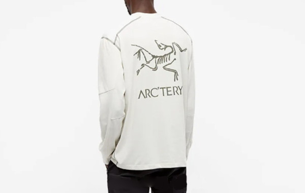 ARC'T*RY 스티치 롱 슬리브 티셔츠 (PREMIUM)