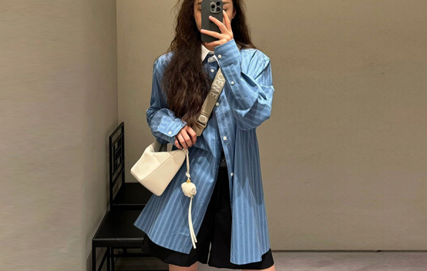 로E베 스트라이프 칼라 버튼업 셔츠 (PREMIUM)