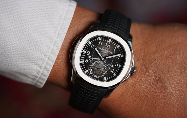 파*필립 아쿠아넛 트래블타임 검판 러버밴드 40.8mm 1:1 최상급 (싱크 98.6%)