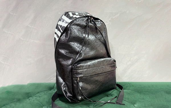 발렌시A가 에디터 백팩