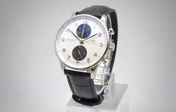 IW* 포르투기저 크로노그래프 흰판&판다 레더스트랩 41mm 1:1 최상급 (싱크 98.6%)